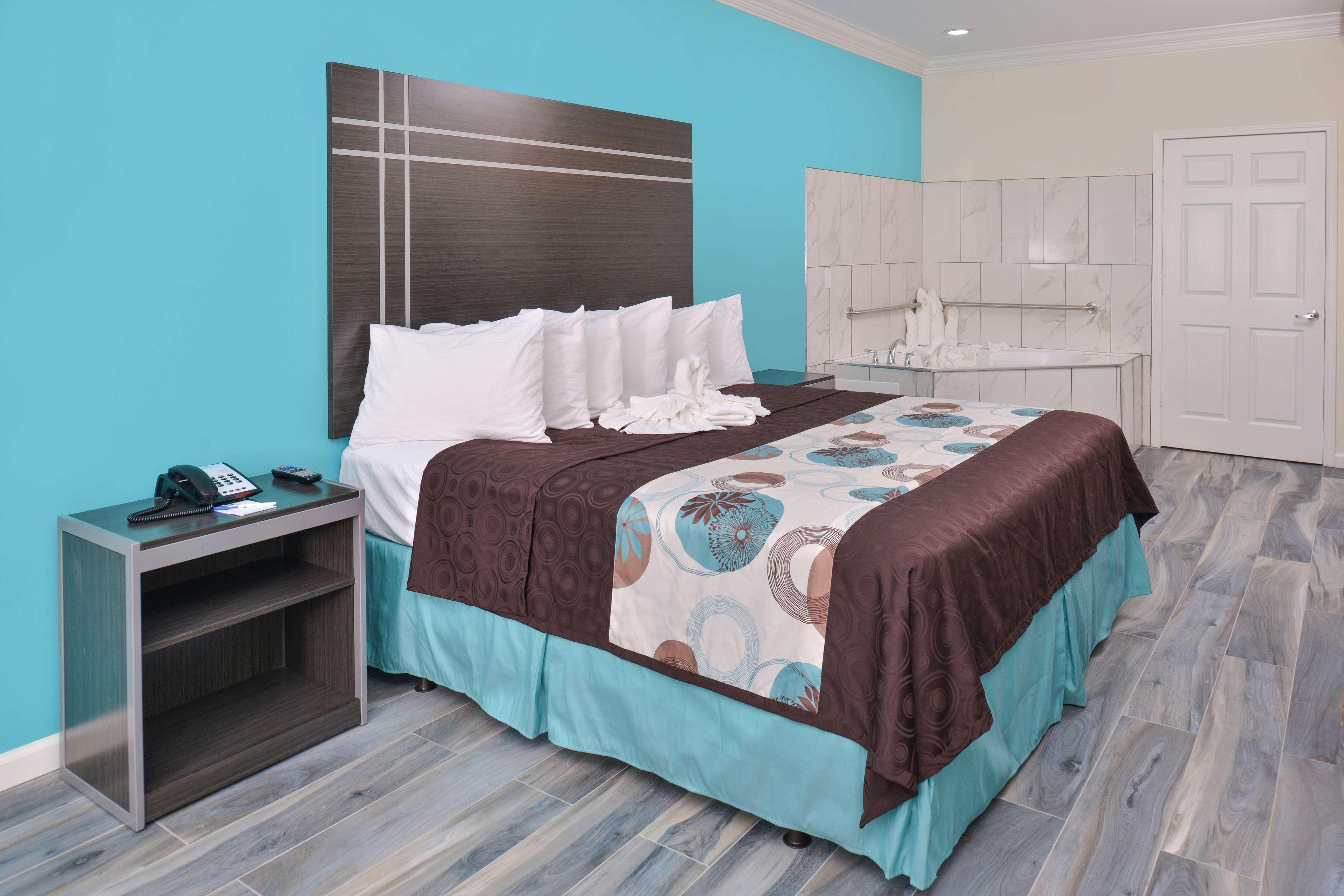 Americas Best Value Inn & Suites - Houston/Hwy 6 & Westpark Mission Bend Buitenkant foto