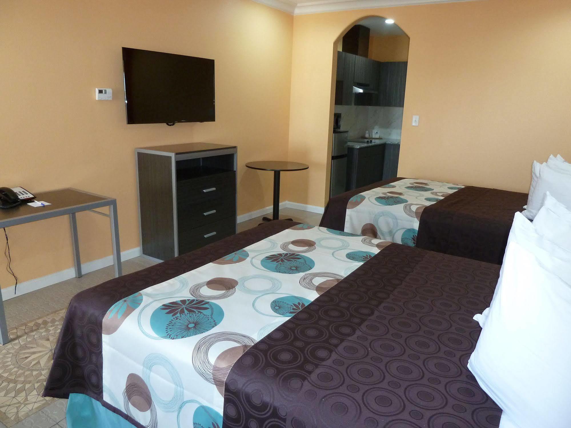 Americas Best Value Inn & Suites - Houston/Hwy 6 & Westpark Mission Bend Buitenkant foto